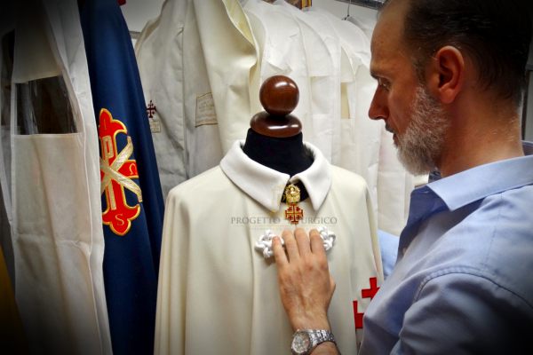 insegne cavaliere santo sepolcro insegne cavaliere santo sepolcro